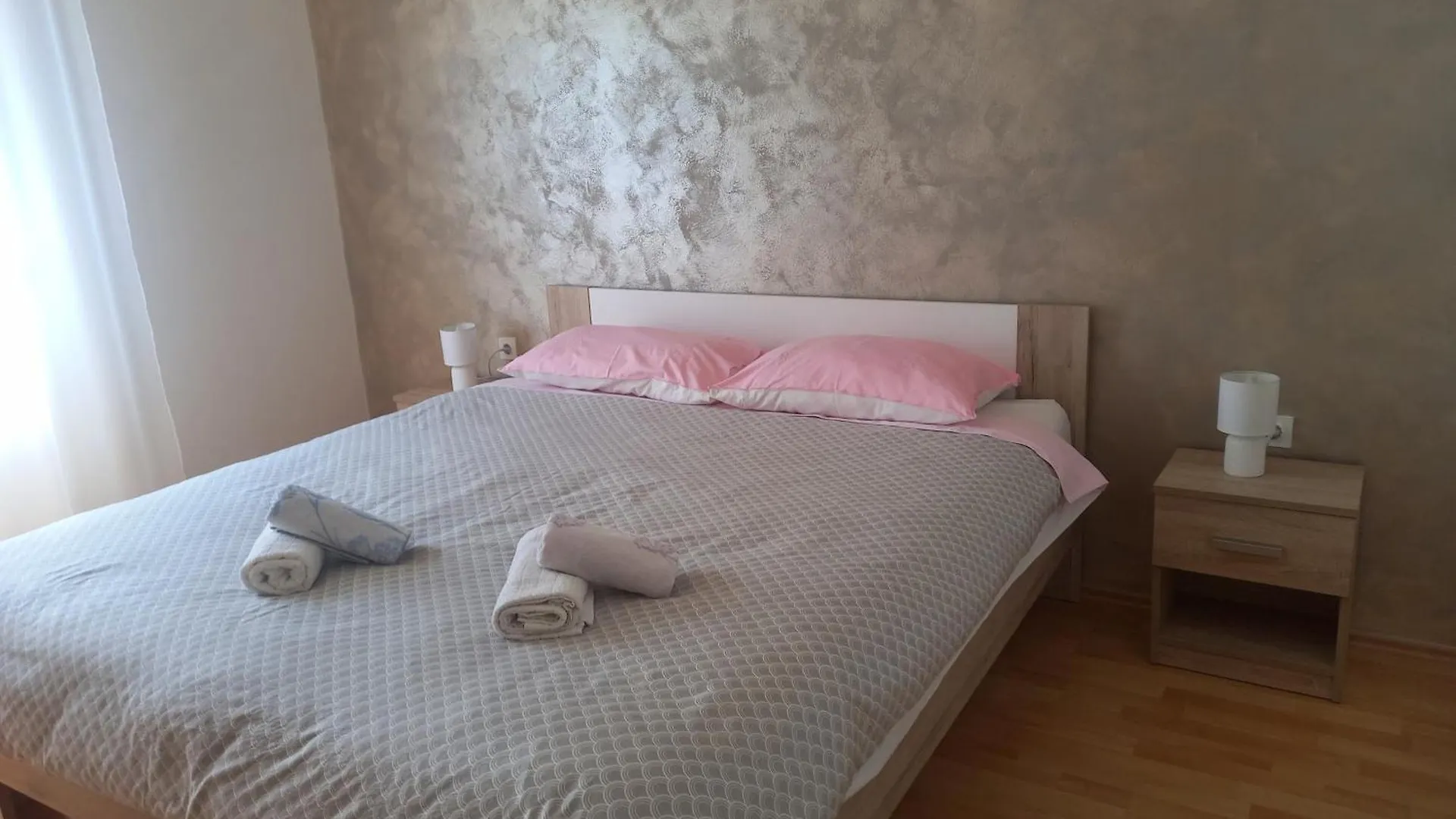App Krivit Apartment Pula